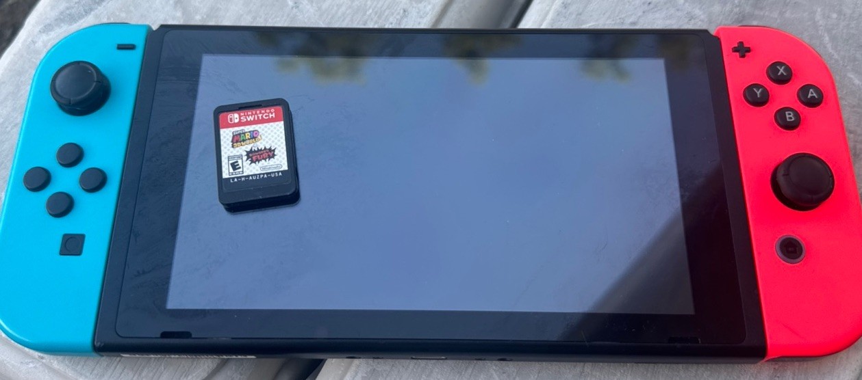 Nintendo Switch 1 32GB Gray Console with Neon Red and Neon Blue Joy-Con