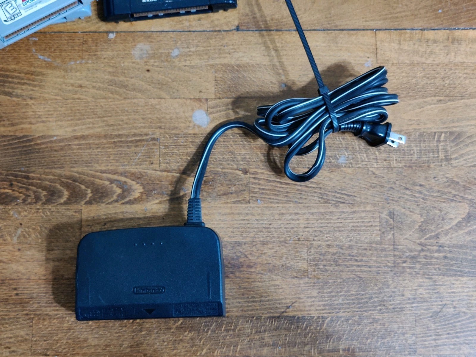 Nintendo 64 Console with Controller Super Pad.