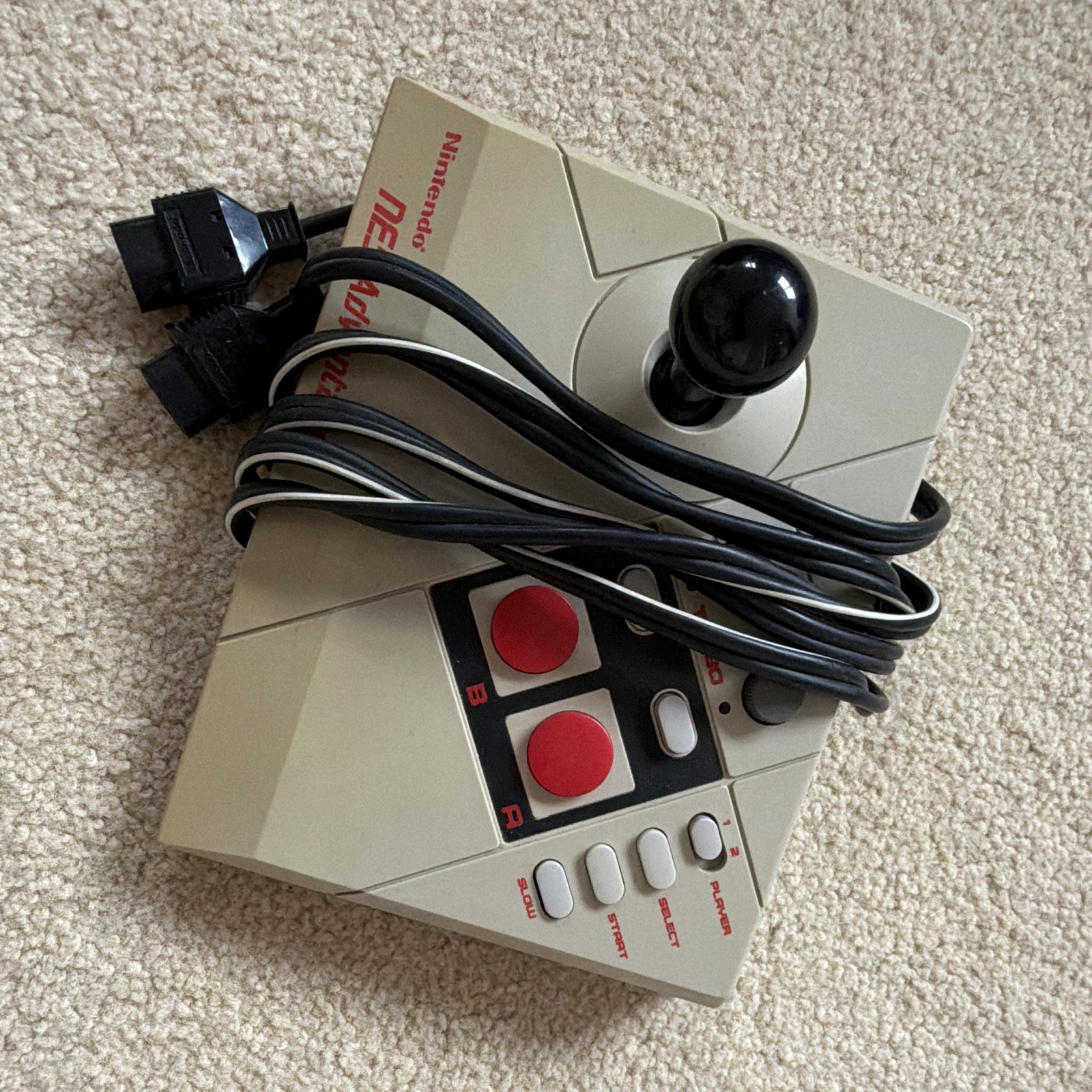 Nintendo NES Entertainment System Console Bundle 2 Controllers w/ NES advanced