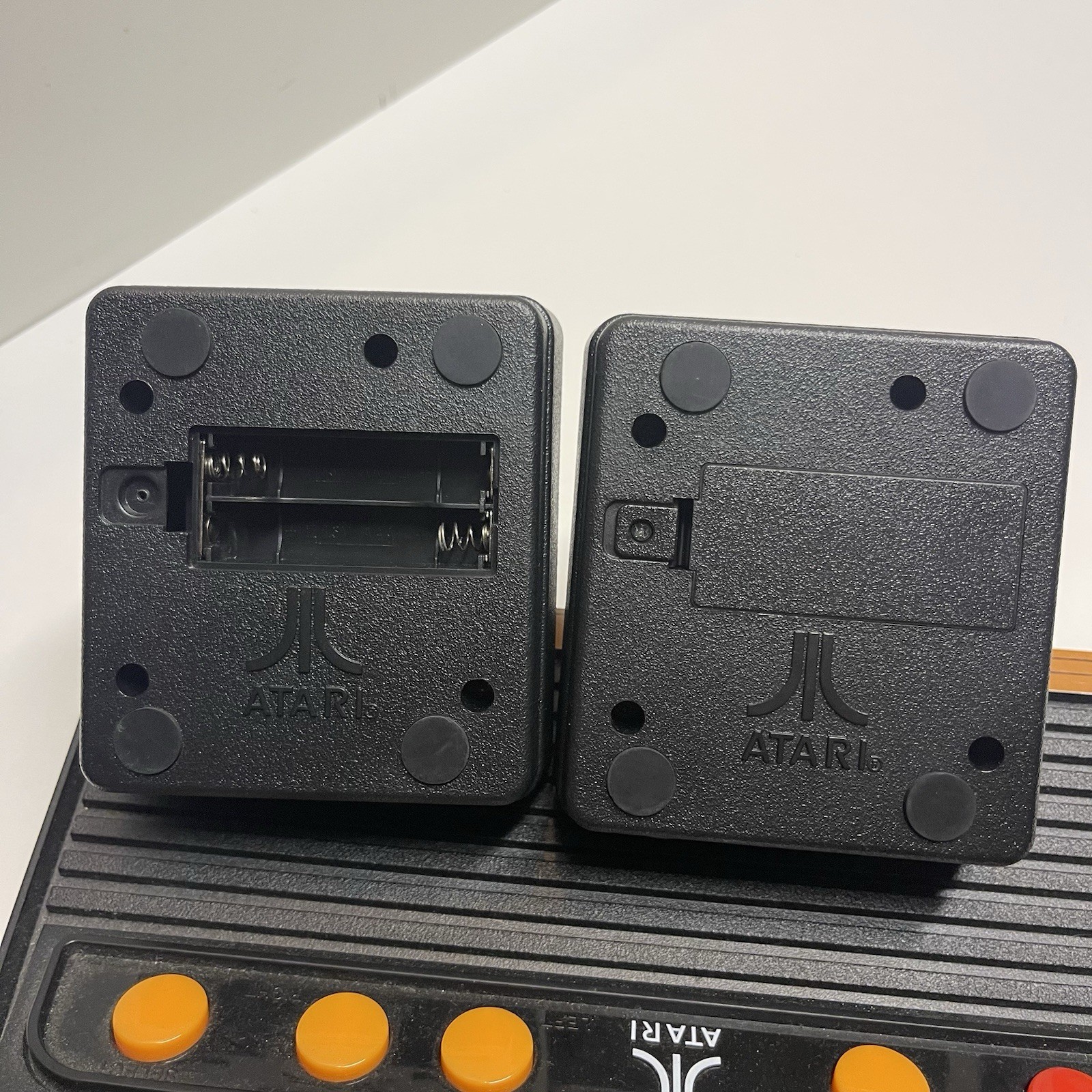 Atari Flashback 5 Classic Console 2 Wireless Joystick Controllers Cords TESTED!