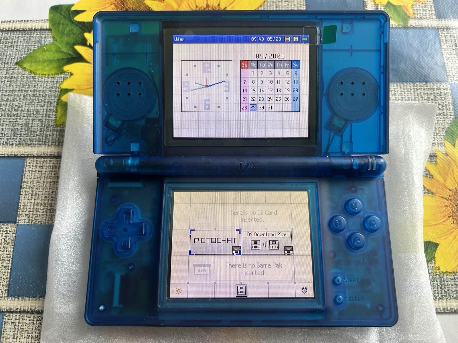 Nintendo DS Lite CUSTOM TRANSPARENT OCEAN BLUE – MINT CONDITION