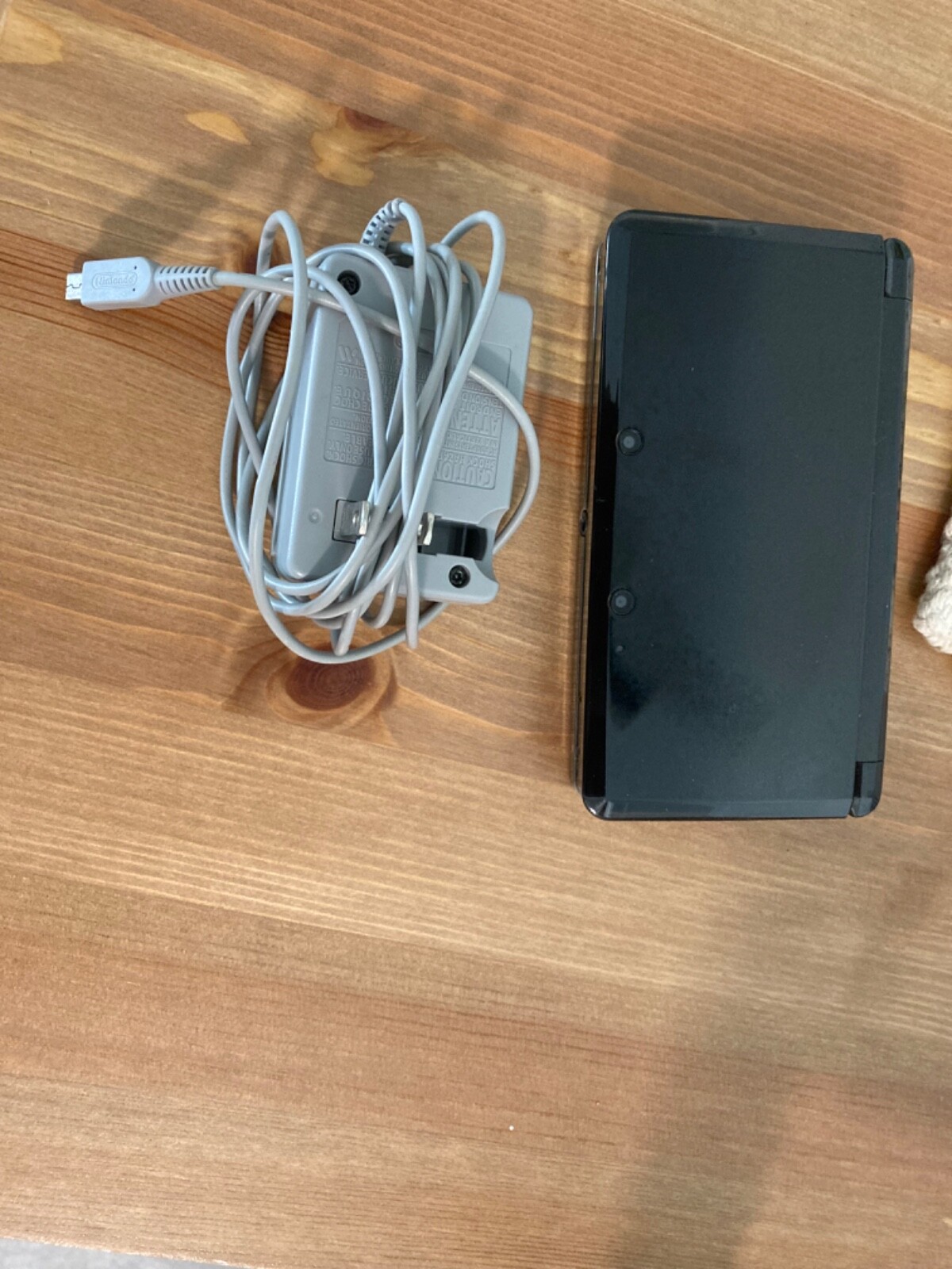 Nintendo 3DS 2GB Handheld System – Cosmo Black