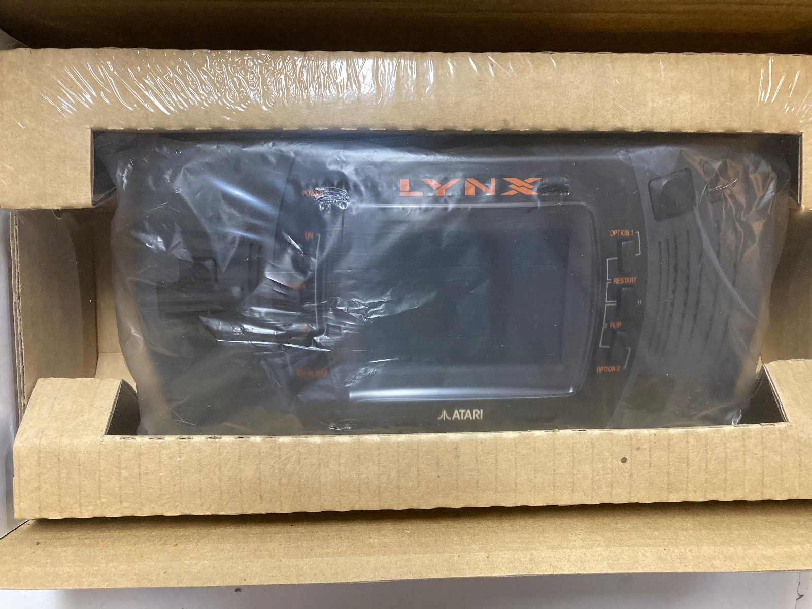 Atari Lynx II Handheld Game System WITH MANUAL in Original White BOX, PAG-0401