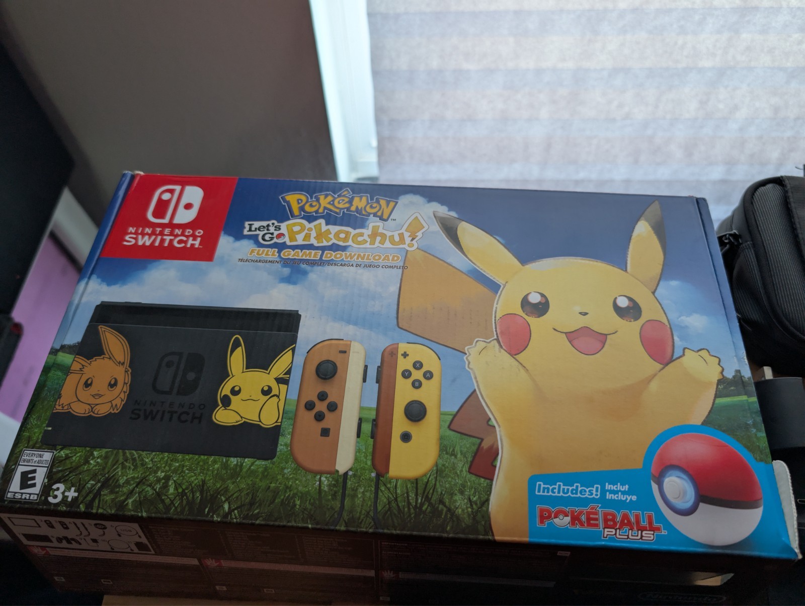 Nintendo Switch Pikachu & Eevee Edition Bundle – 4 Joy-Cons, Split Pad Pro, 256G