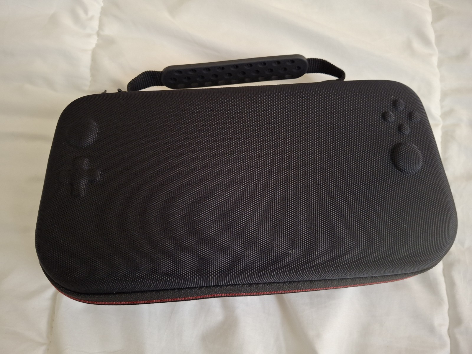 Logitech G Cloud Handheld Gaming Console + 128gb SD card + Carry case