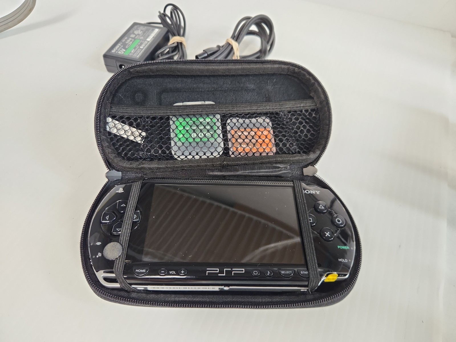 Sony PSP Handheld Video Game System Tested W/charger / No BATTERY. Excellent CON