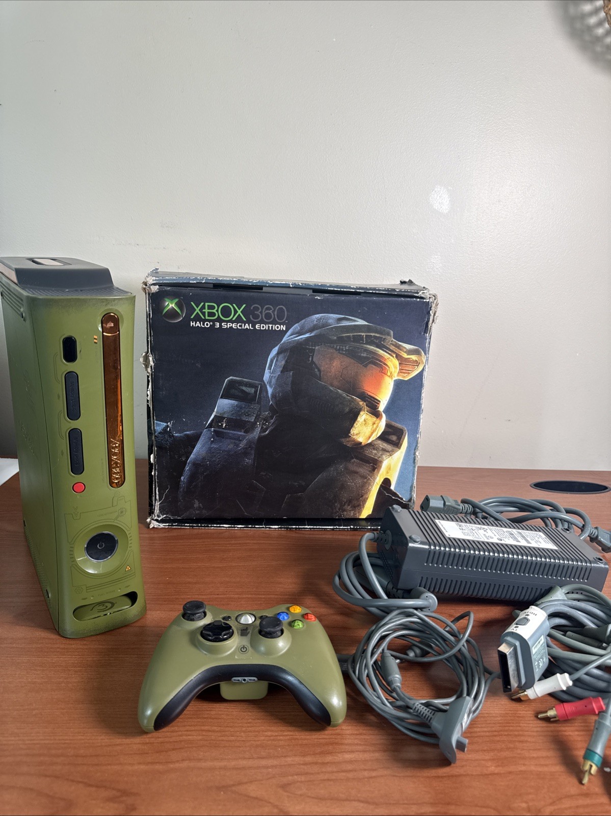Microsoft Xbox 360 Halo 3 Edition Console Green W Controller Complete In Box