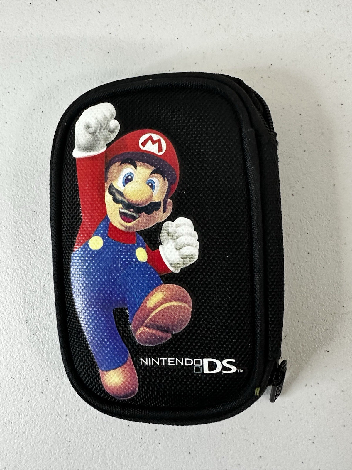 NINTENDO DS Case Only MARIO missing back zipper please see photos