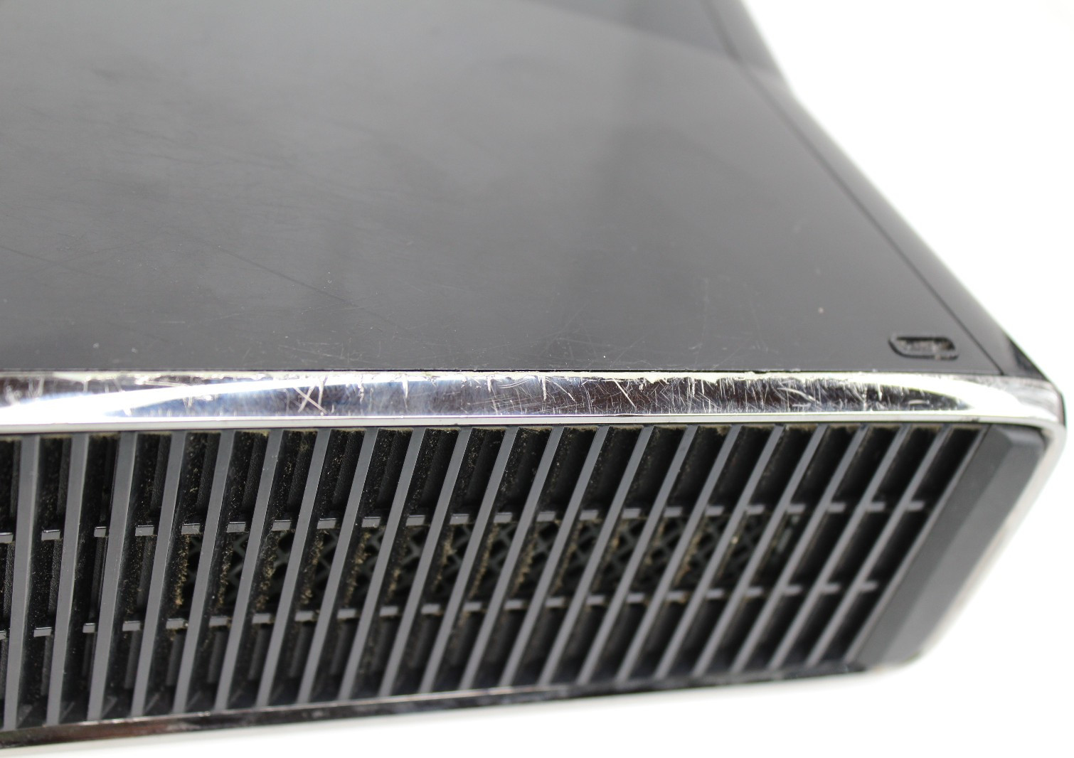 Microsoft Xbox 360 S Console Only NOT WORKING FOR PARTS ONLY Plays Games