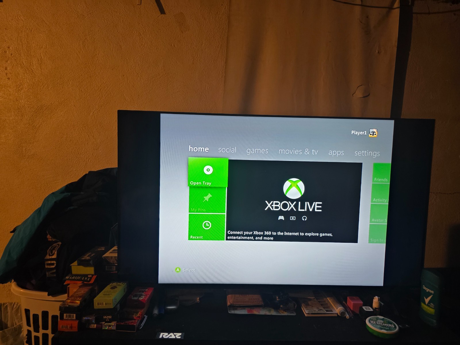 Microsoft Xbox 360 S 4GB Black Console