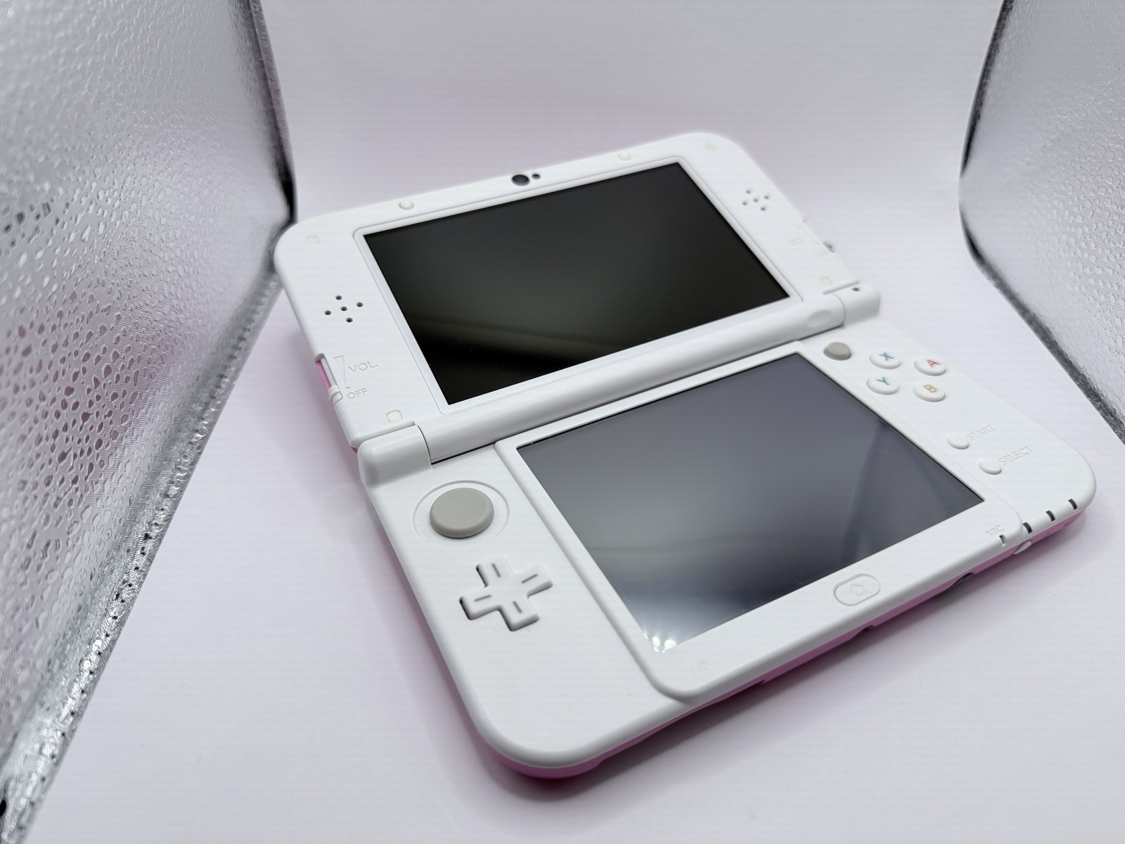 Nintendo new Nintendo 3DS XL LL Pink White Handheld System NTSC-J