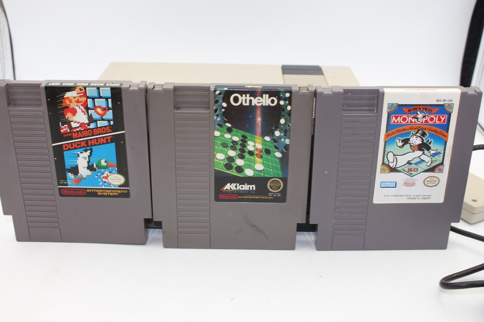 NES Console w/ controller and cables, Tested w/ 3 Games; Mario Othello Monopoly
