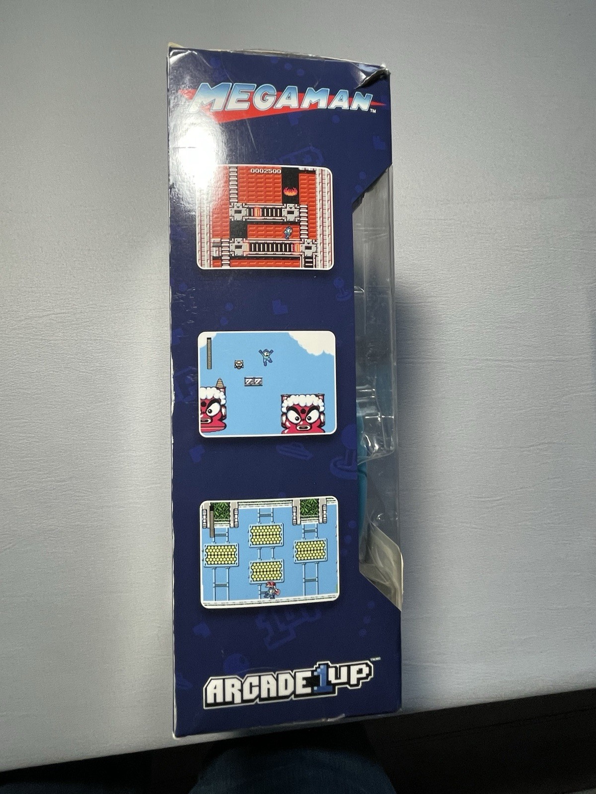 Arcade 1up Mega Man Collection Includes 6 Games HDMI Console Wireless Controller