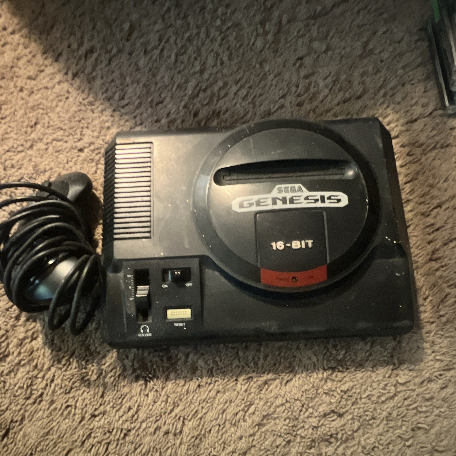 SEGA Genesis 16-Bit Model 1 Console MK-1601 w/ Power Cord & Wired Controller
