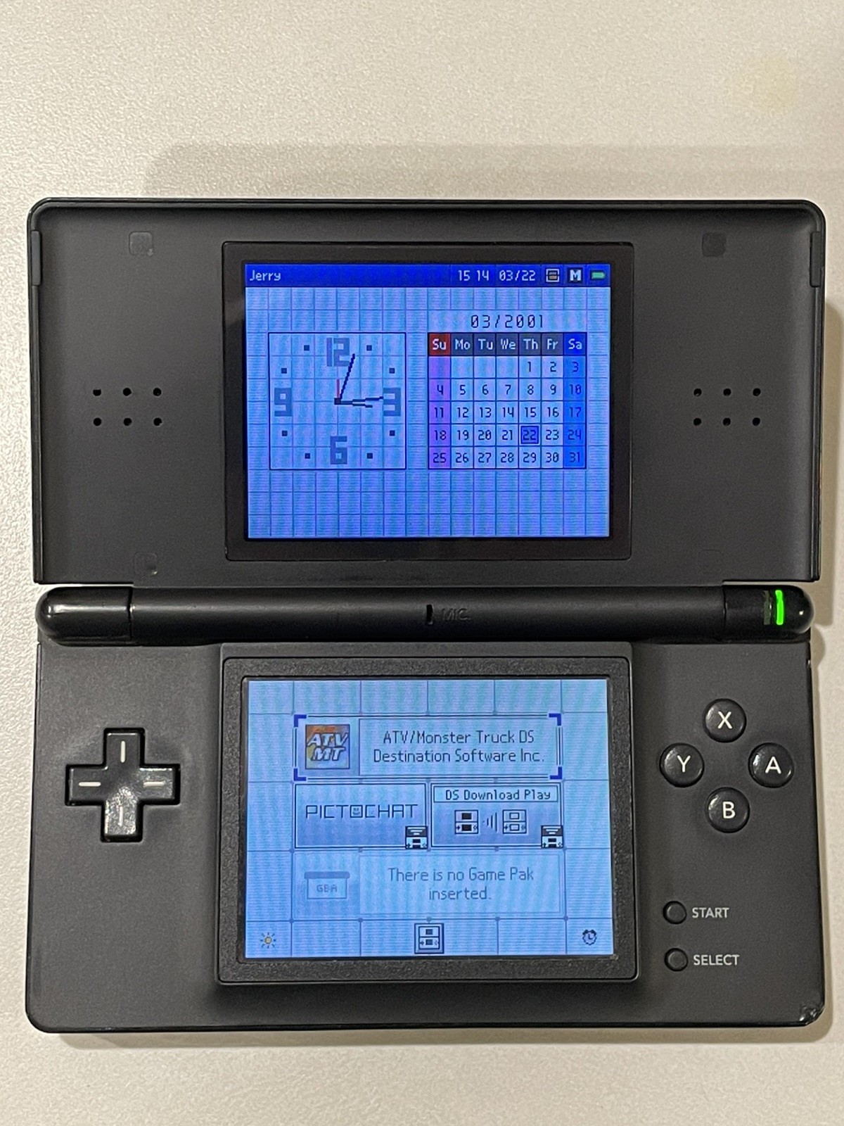 Nintendo DS Lite Black Console w/ Charger + Game. Clean! Tested & Working