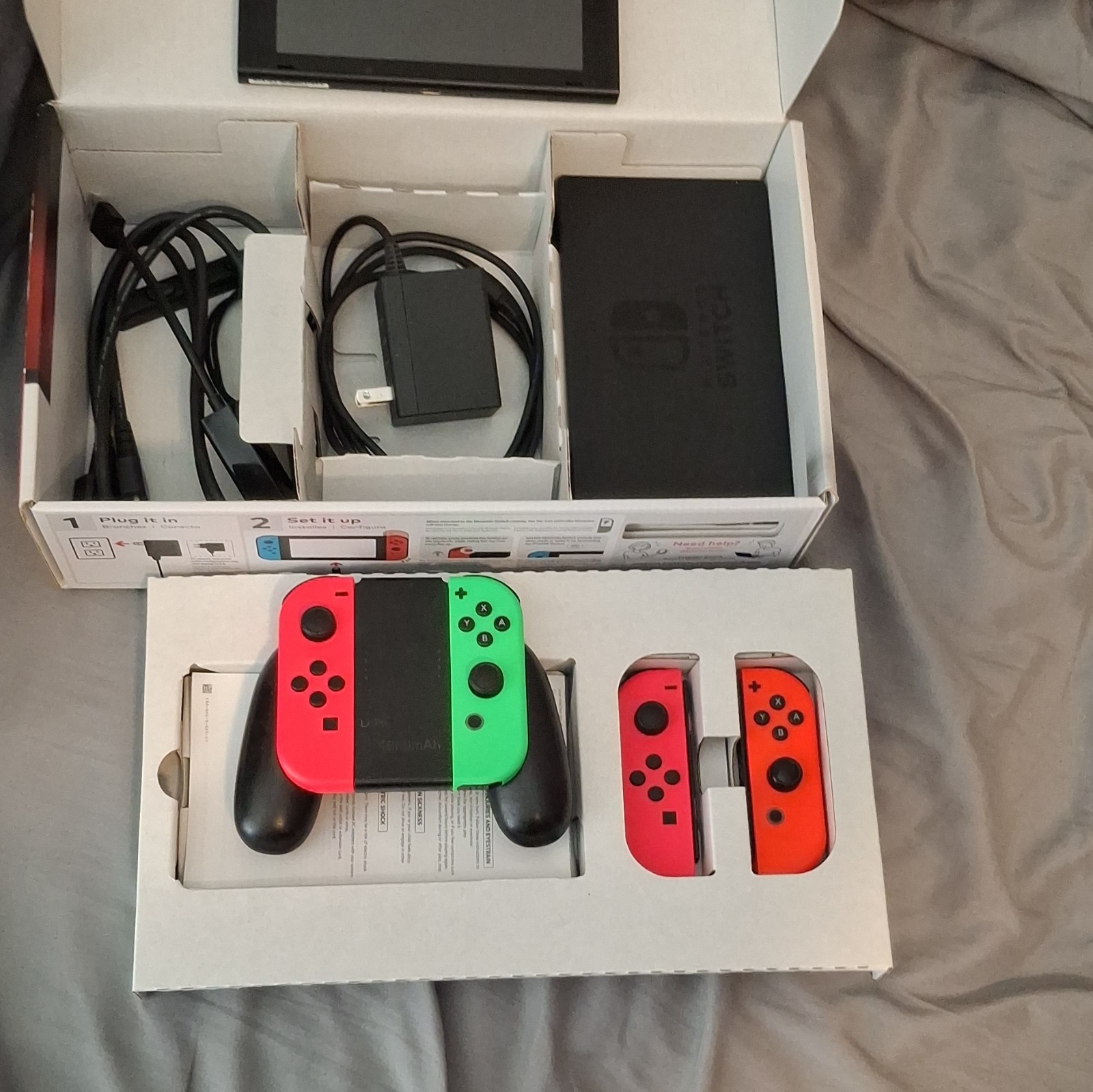 Nintendo Switch Hybrid Console Bundle Neon Red/Green Joy-Con + Charging Grip