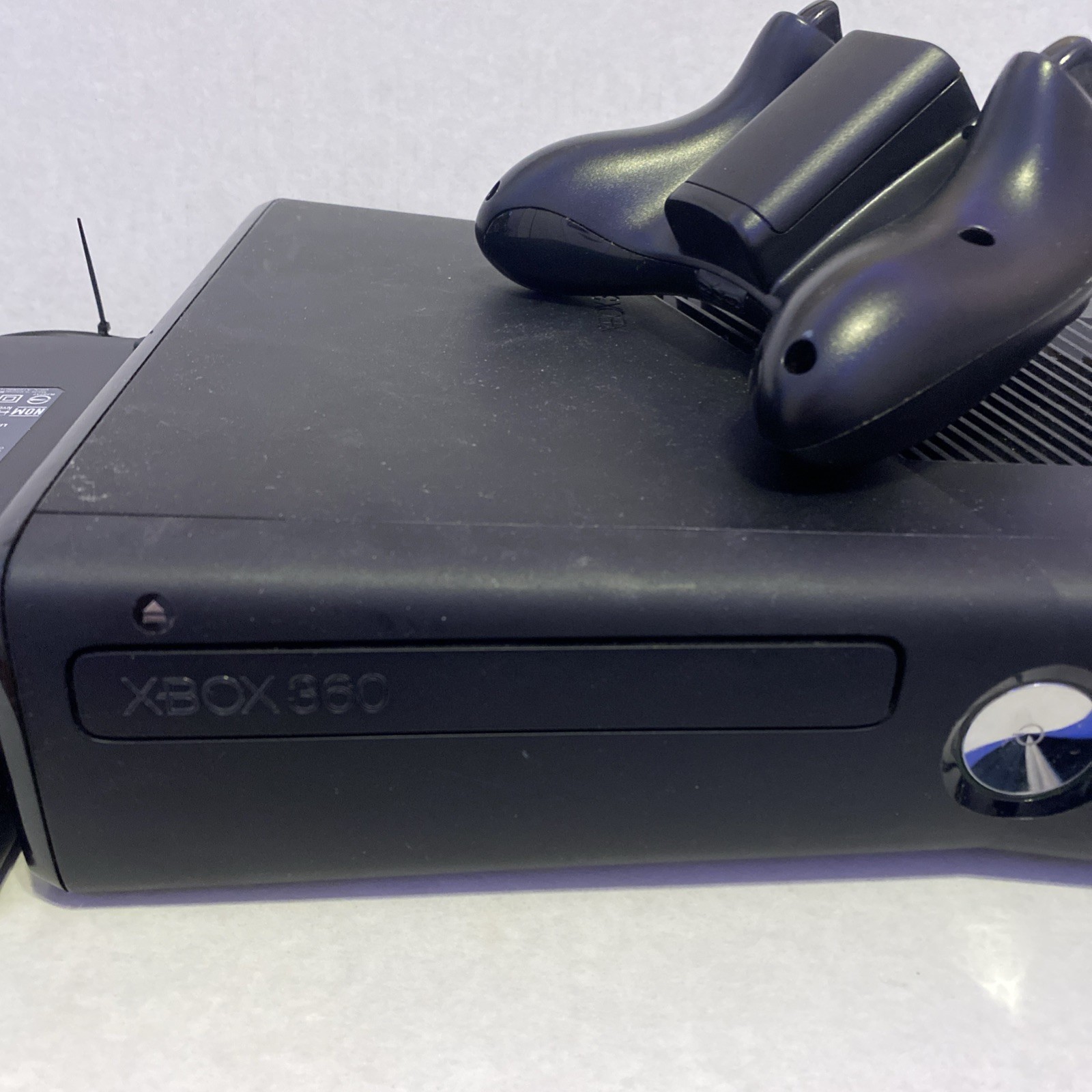 Microsoft Xbox 360 Model 1439 Console, Cords & Remote Controller Tested/Works