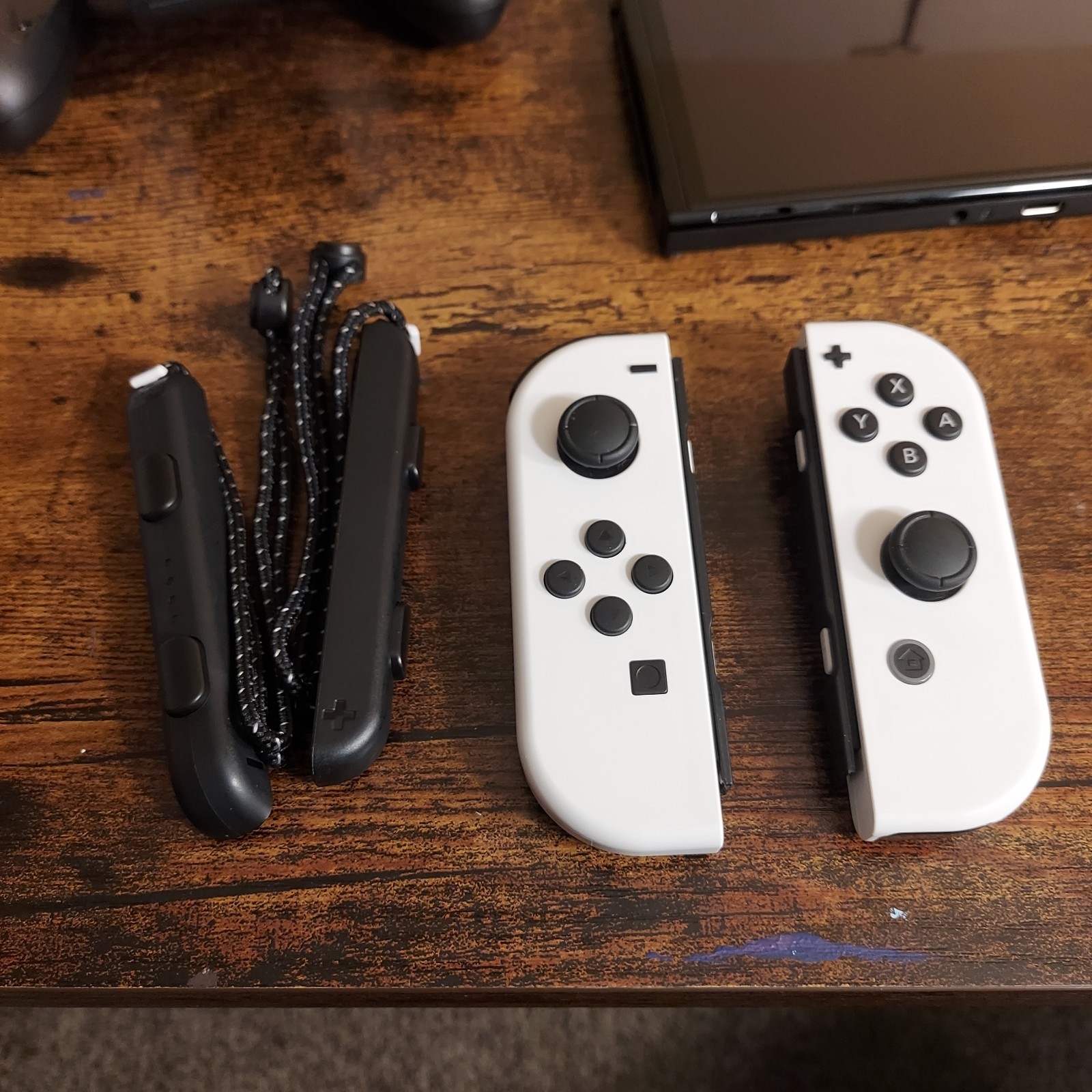 Nintendo Switch OLED Model 64gb White Joycons Bundle