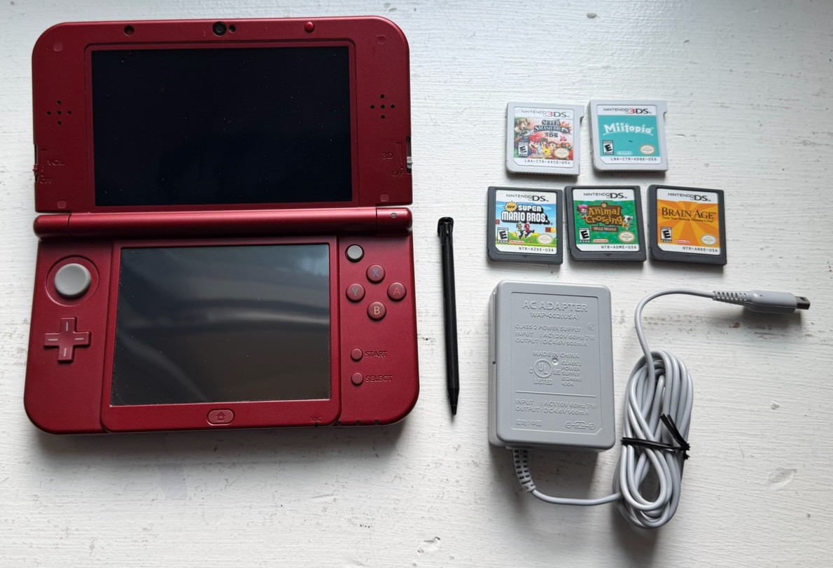 New Nintendo 3DS XL Metallic Red RED-001 US 4GB Stylus Charger 5 Games Bundle