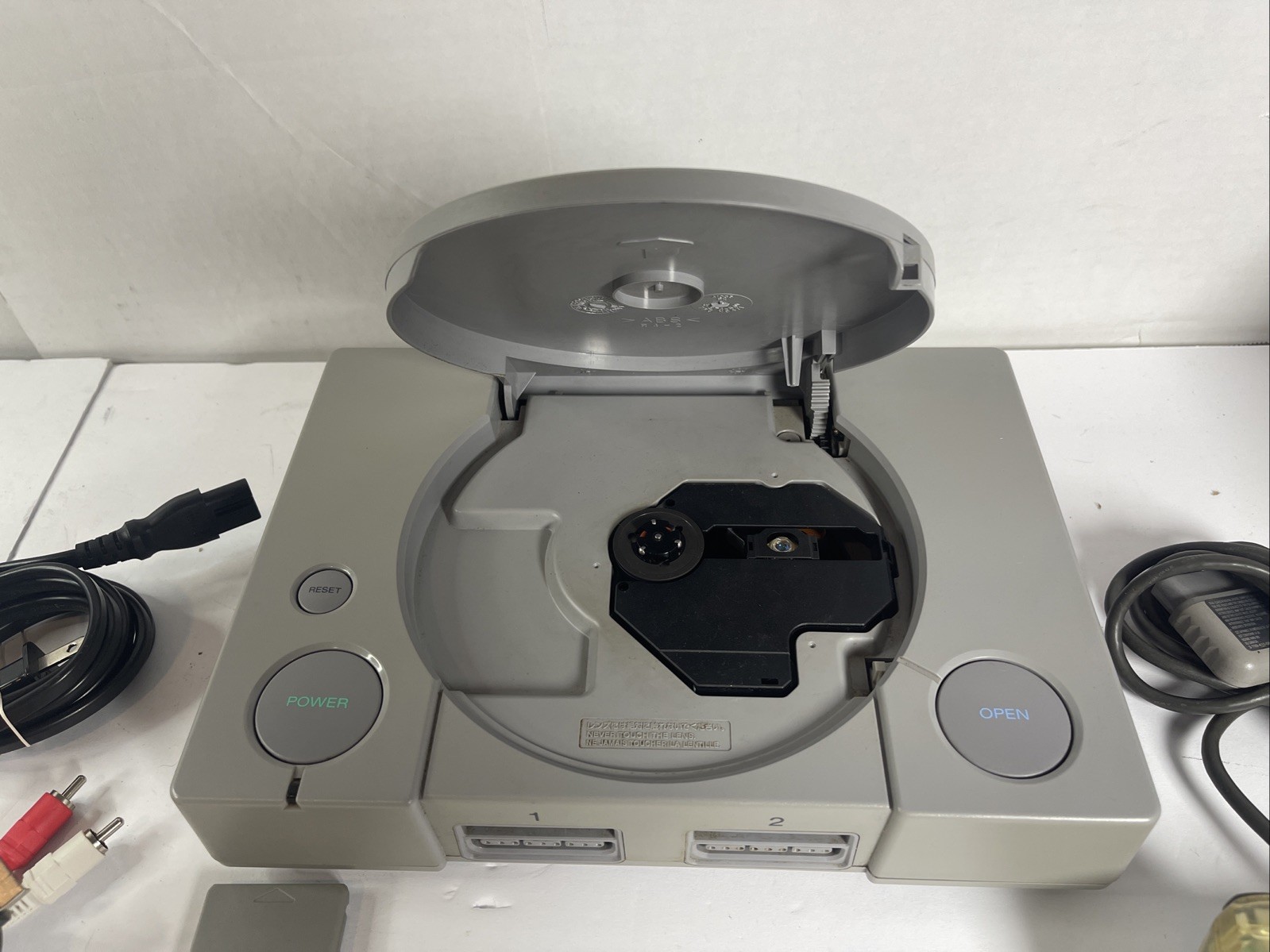 PlayStation 1 (SCPH-7001) Console – Controller & Memory Card – Read Description
