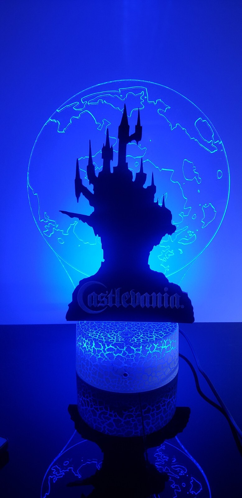 Castlevania light with remote (show it off) crackle base 8 different colors