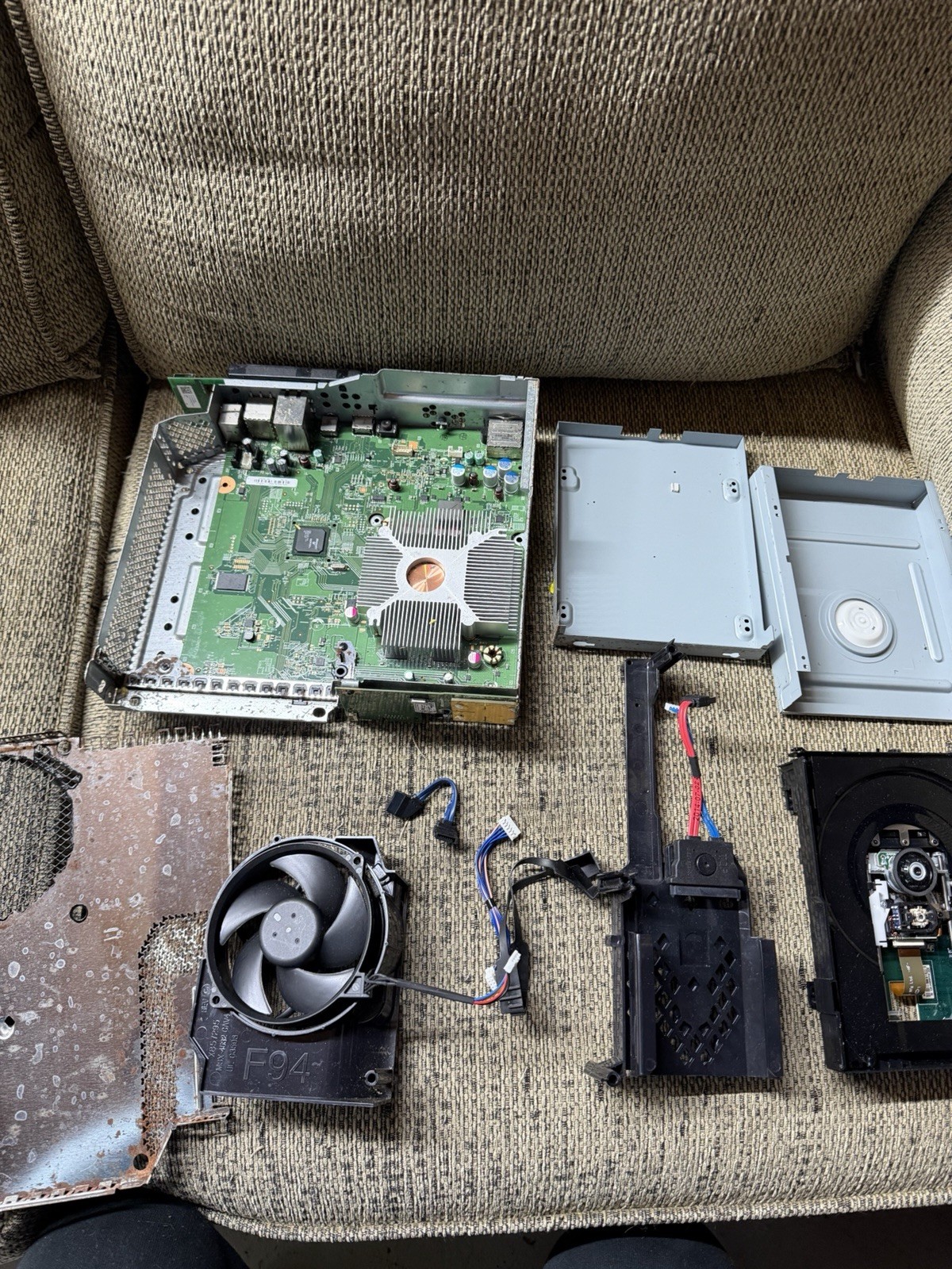 Xbox 360 E Internal Parts for Parts/Repair. Read Description