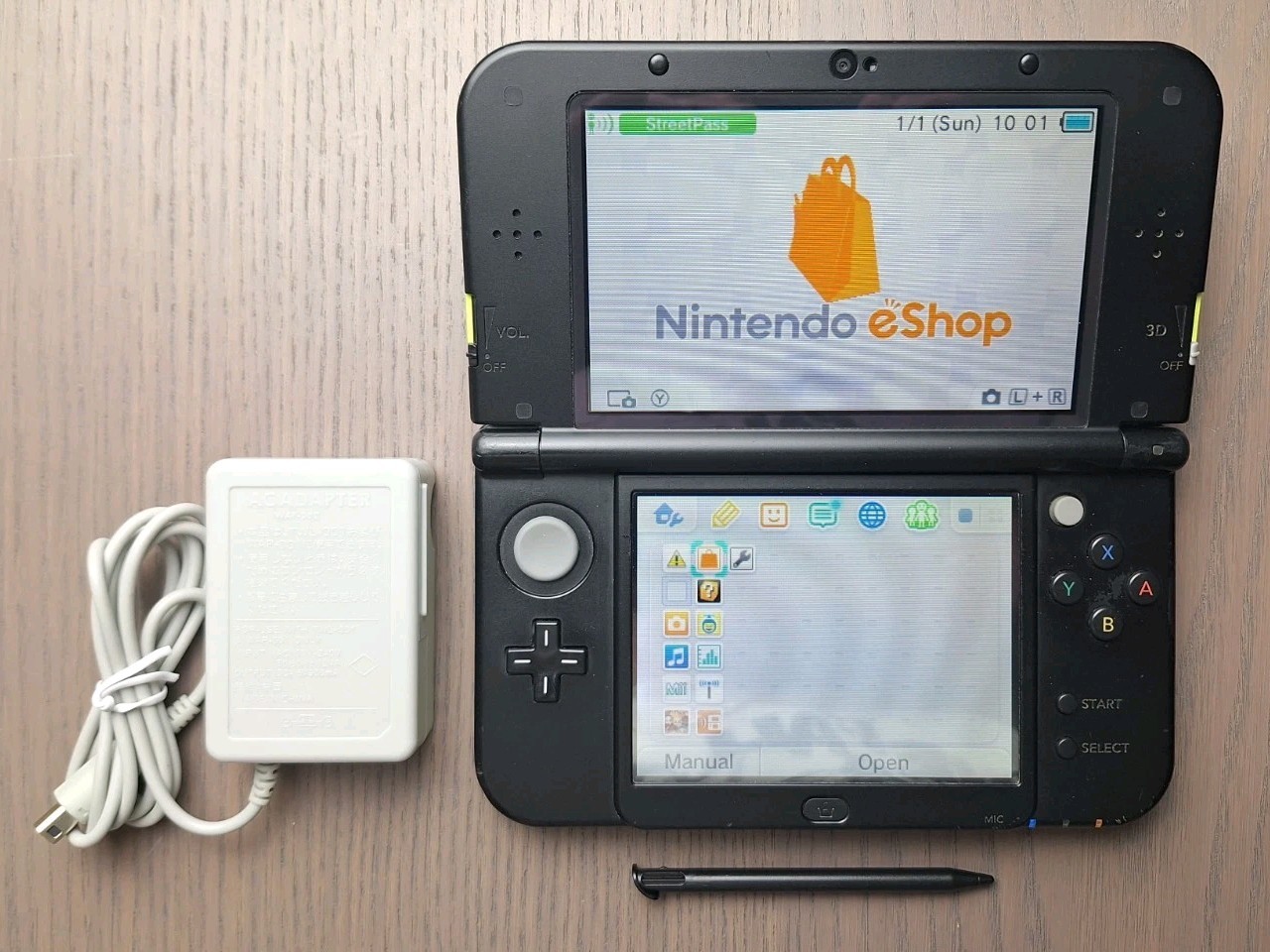 New Nintendo 3DS XL Lime Black | Charger + 32GB SD Card | Region Free