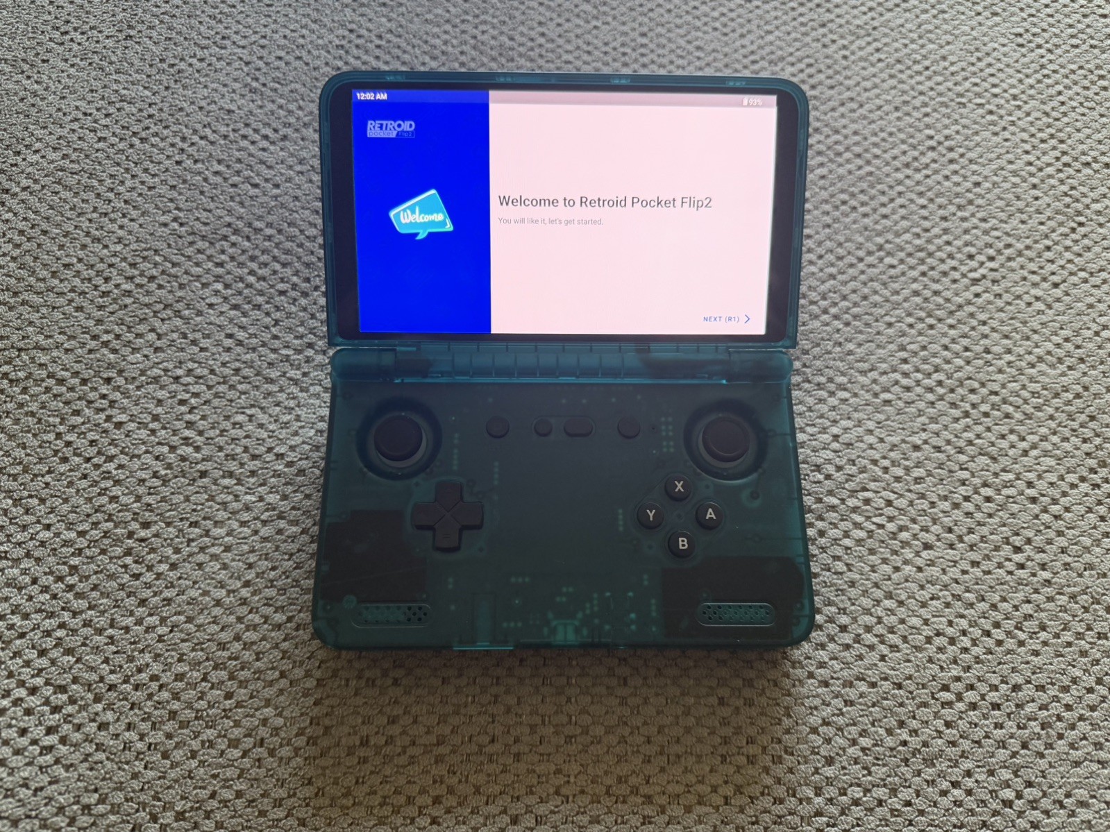 Retroid Pocket Flip 2 SD865. 8GB/128GB. Grip Included.