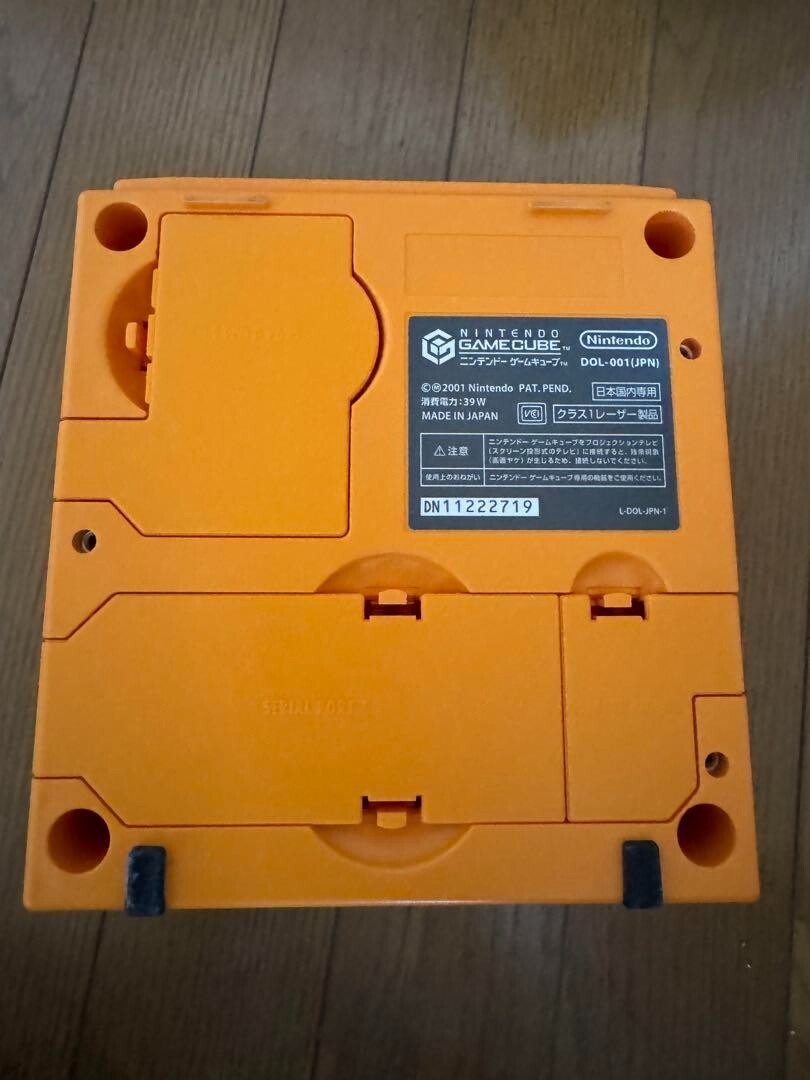 New NINTENDO Gamecube Orange Console System Body Only DOL-101 Free Ship Japan