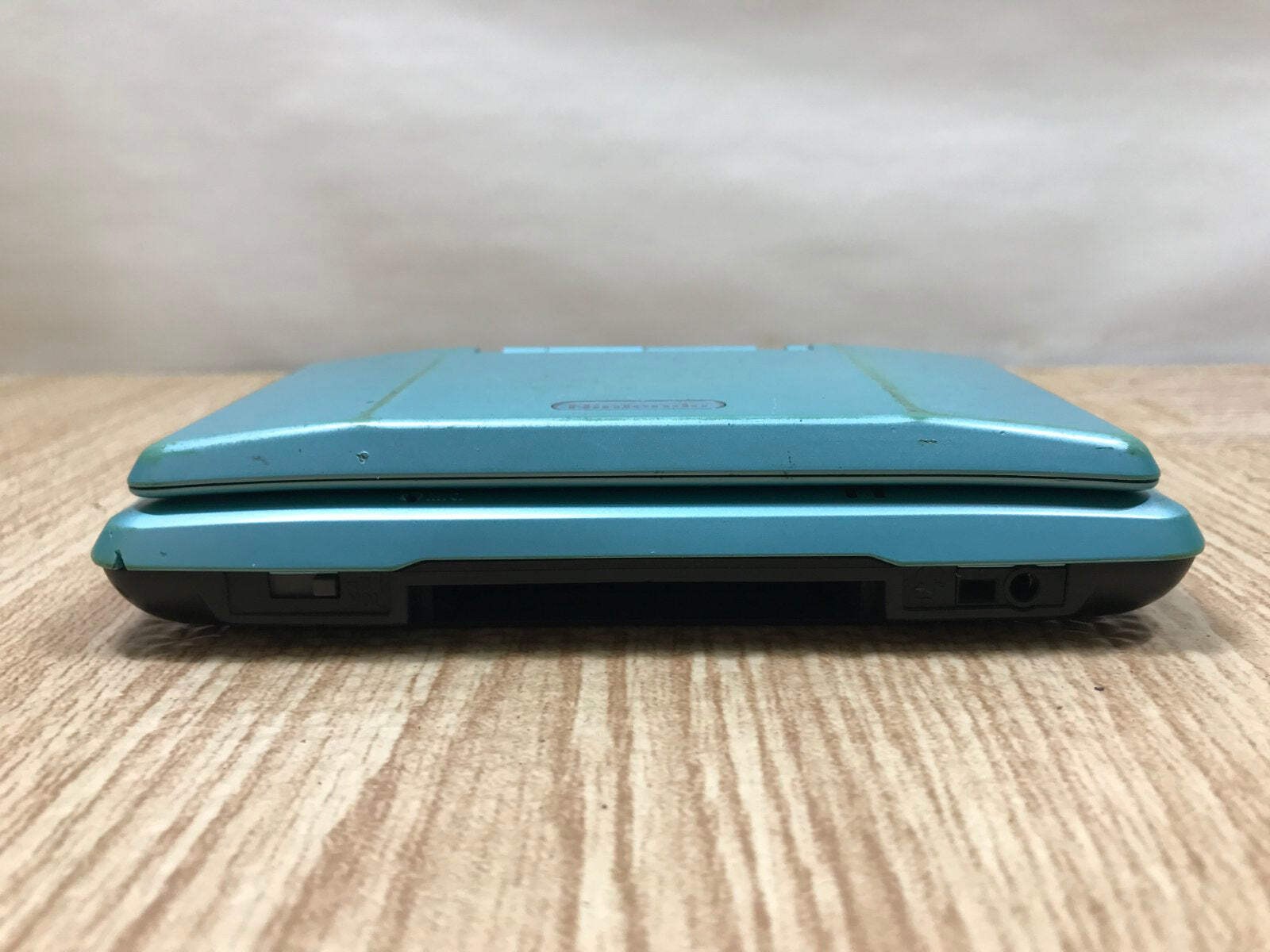 Nintendo DS Turquoise Blue Console Nintendo Japan – With Defects LG9515