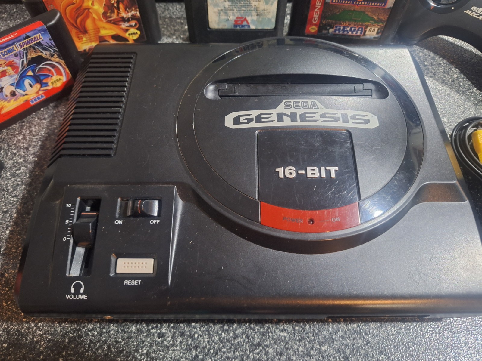 Sega Genesis Model 1 Console Bundle With Good Games! TESTED WORKING