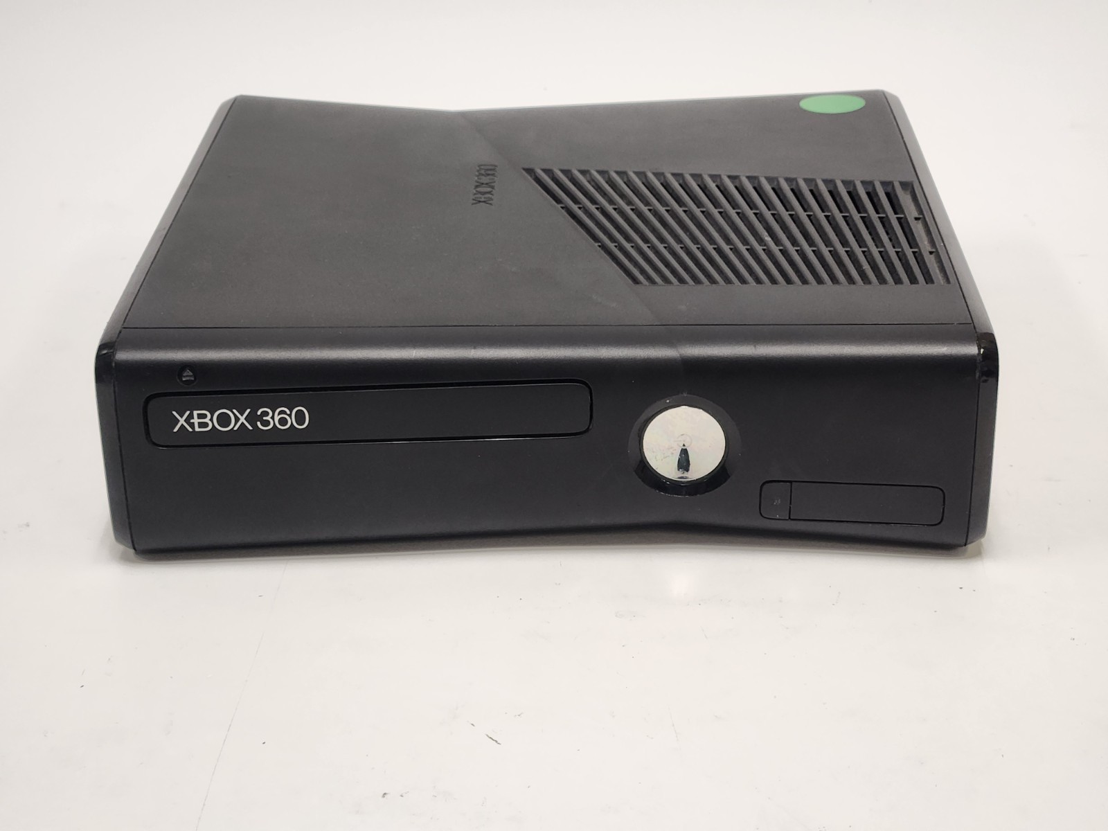 Microsoft Xbox 360 S 1439 4GB Console w/ Power Brick – Tested and Working