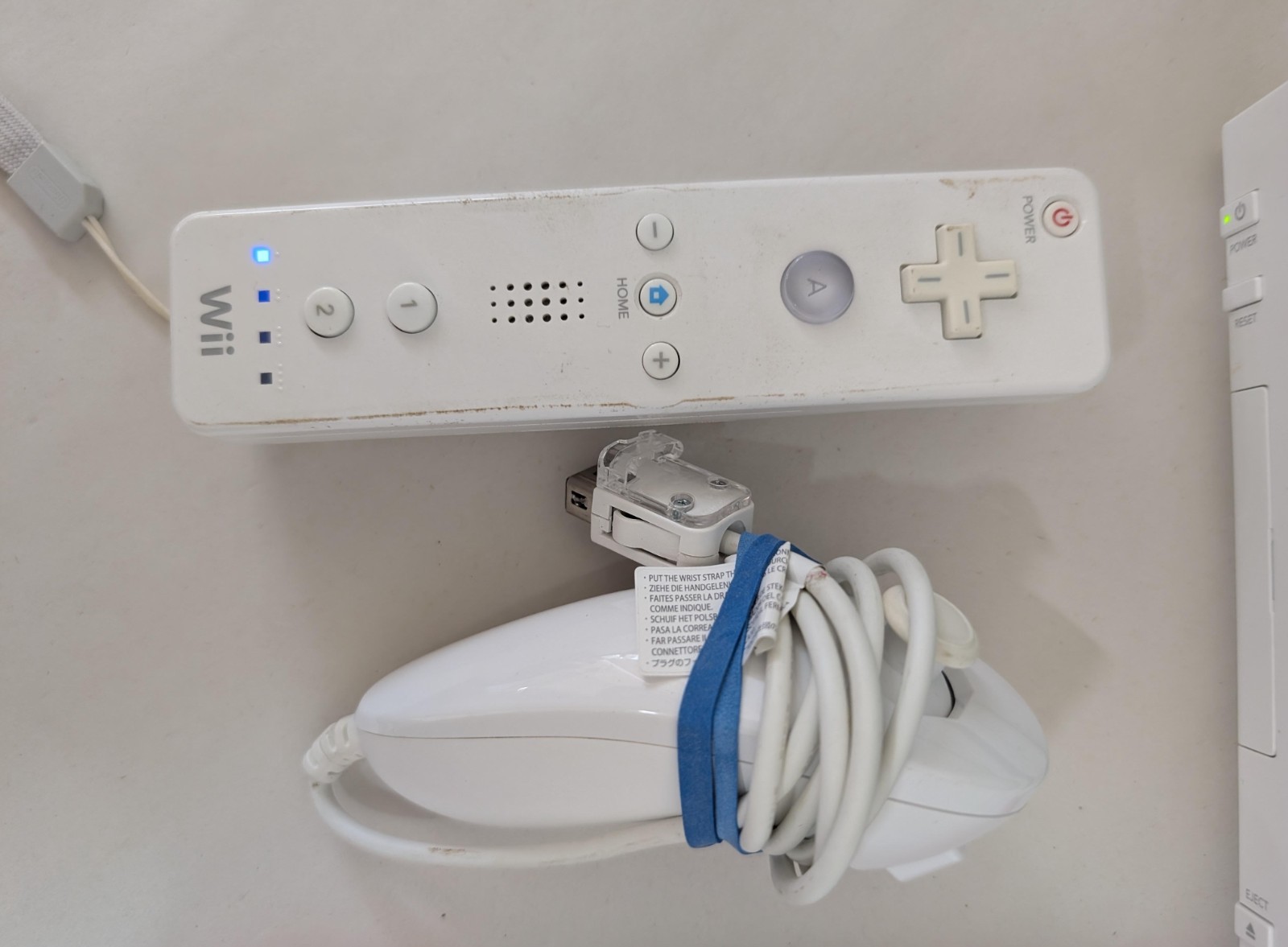 Nintendo Wii Console Bundle with 6 Games and Accessories – Tested and Working!