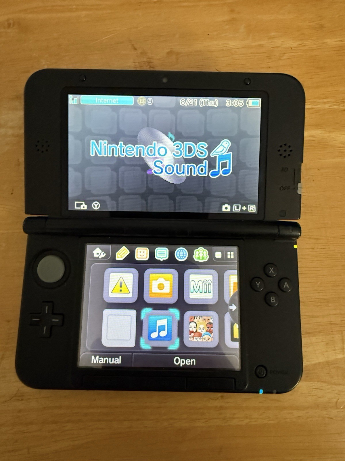 Nintendo 3DS XL LL Region Free Console and SD card (see description)