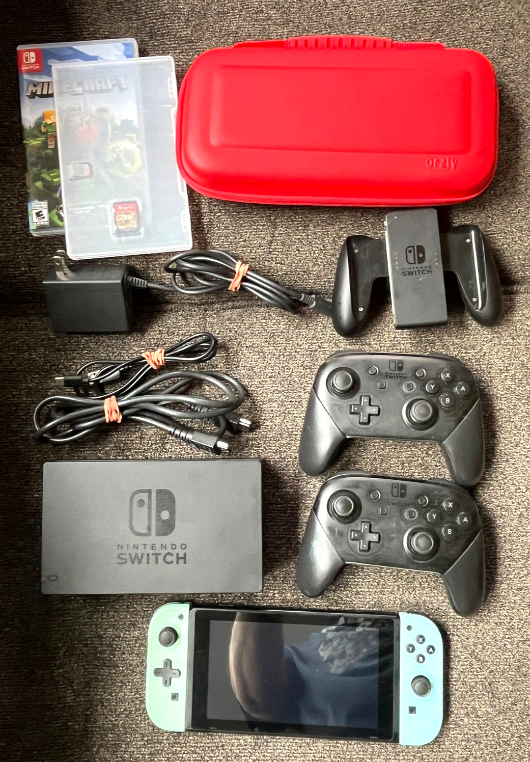 Nintendo Switch Bundle w Pastel Green Blue Joycon 2 controllers 2 games Case