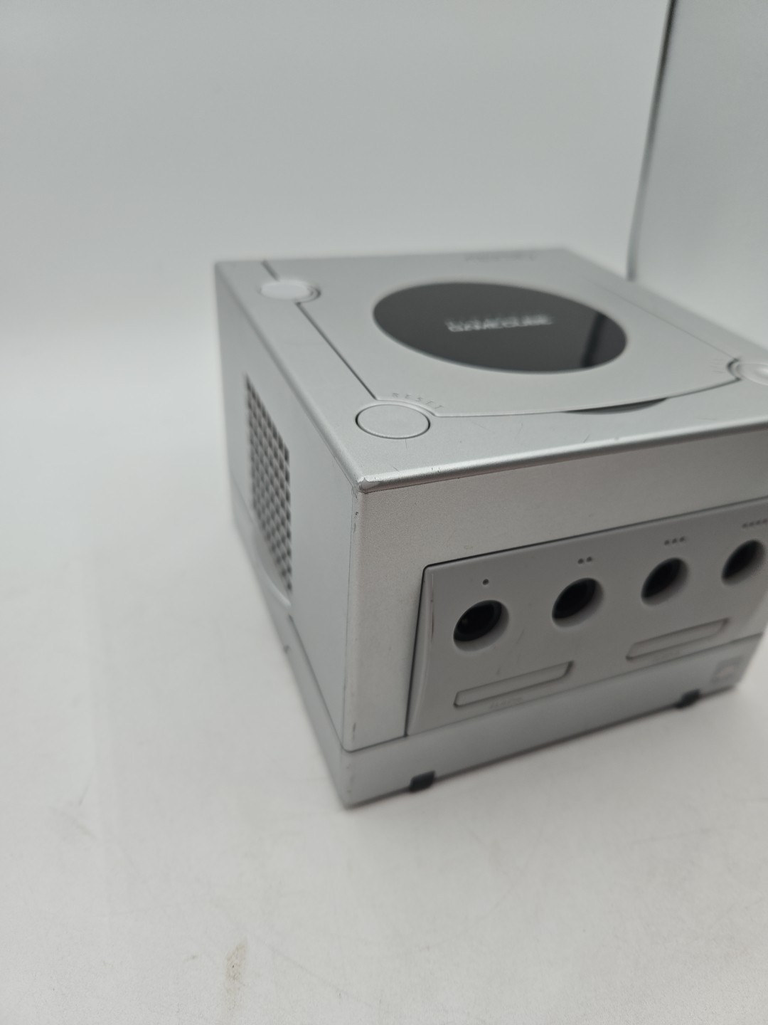 Nintendo GameCube 2001 Silver DOL-101 Console 2 Controller Bundle 2 Mem Card Oem