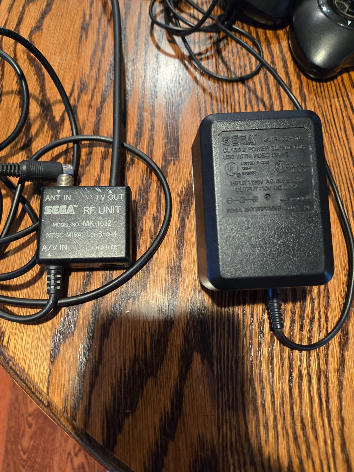 Sega Genesis Model 2 Bundle Deal – Console, 3 Controllers, Game