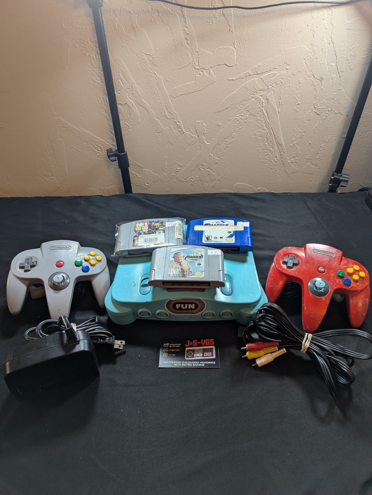 Ninto 64 Console Painted Blue w/ 2 OEM Controllers 3 Games Tested