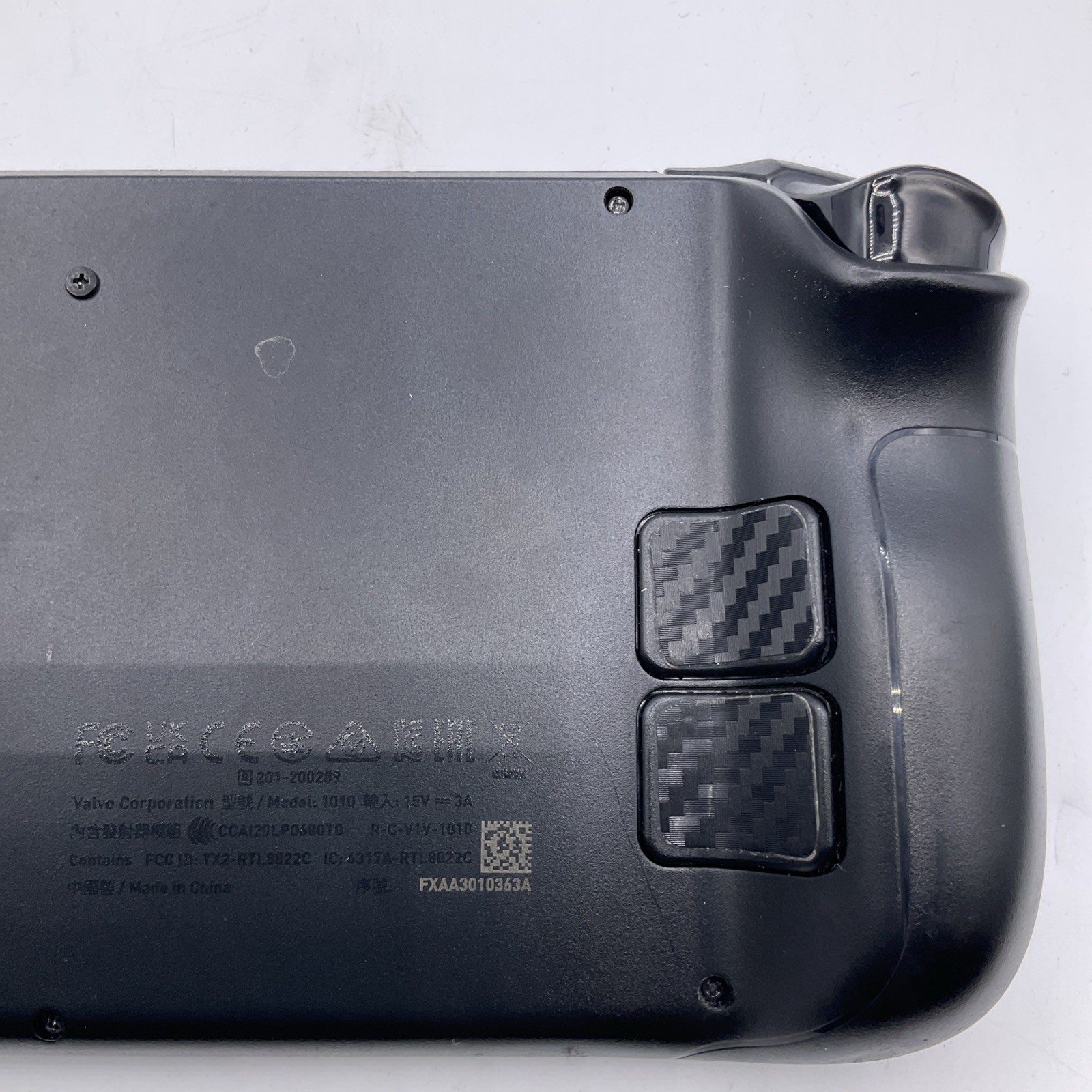 Valve Steam Deck 512GB LCD – Black – With Soft Cover and Hard Case – No Charger