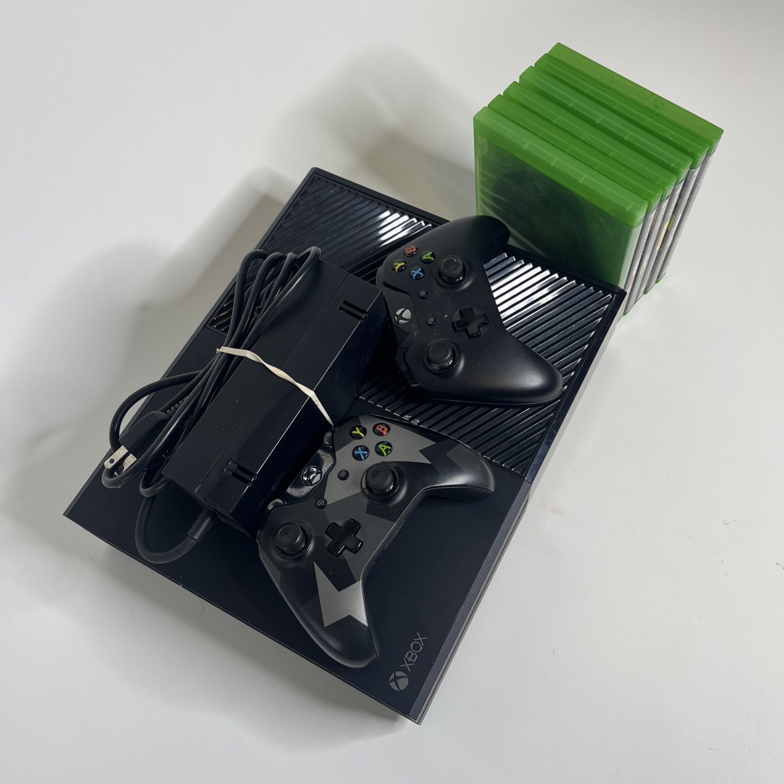 Microsoft Xbox One 1540 500GB Console Bundle Controller 6 Games Tested