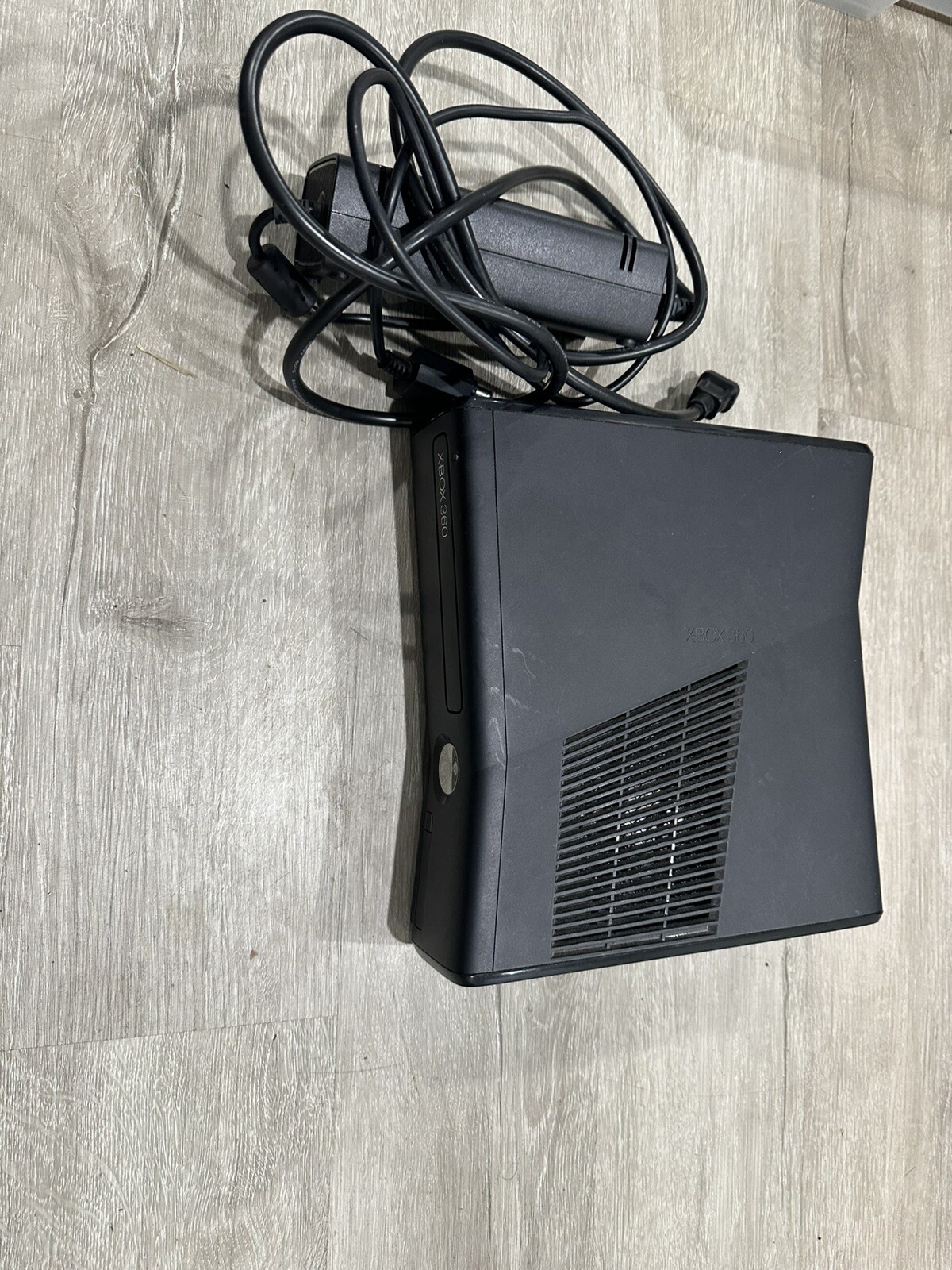 XBOX 360 Console And 1 REMOTE Tested No Hard drive