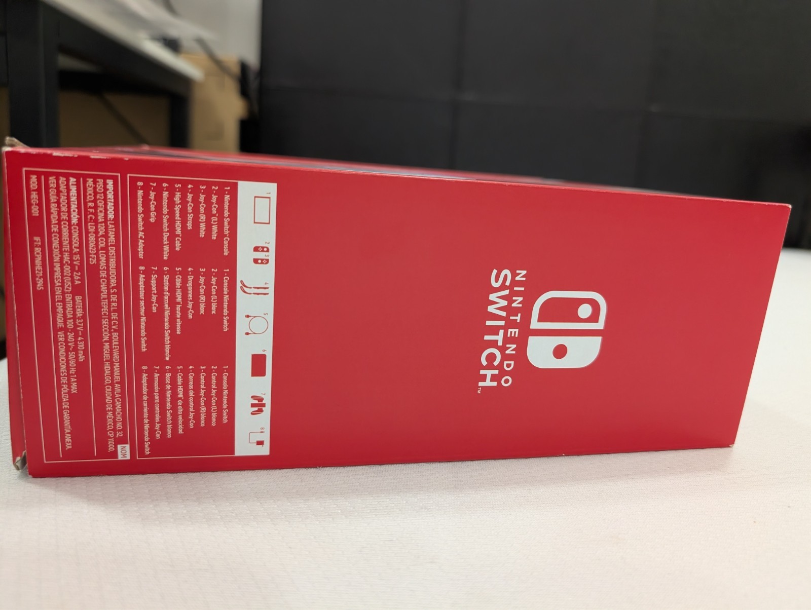 Nintendo Switch OLED Model HEG-001 Handheld Console – 64GB – White