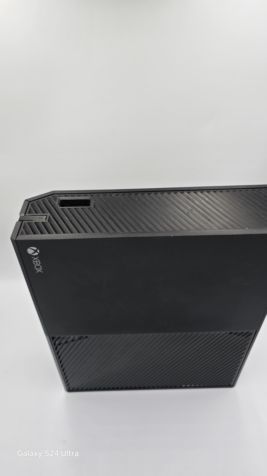 Microsoft Xbox One 1540 Console 500GB 1080p Blu-Ray Compatible Black