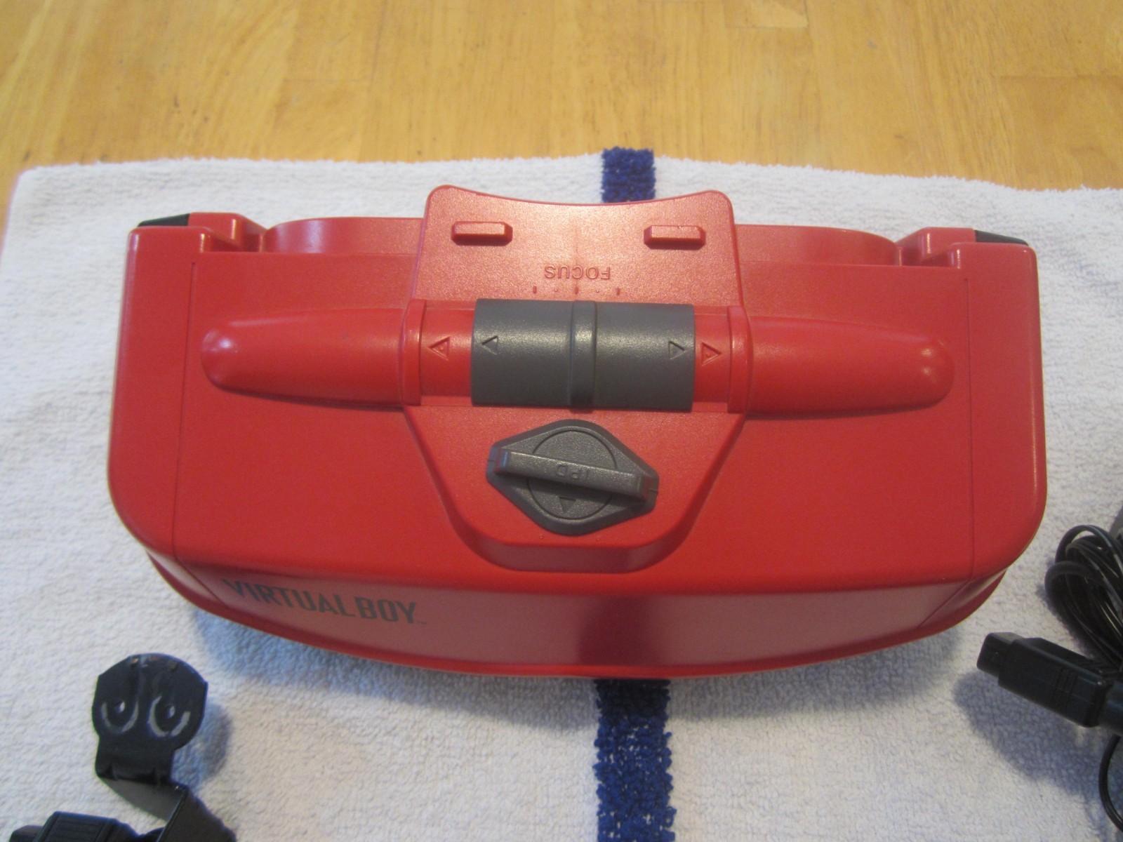 FOR PARTS Nintendo Virtual Boy Console VUE-001 W/MARIO TENNIS POWERS ON NO IMAGE