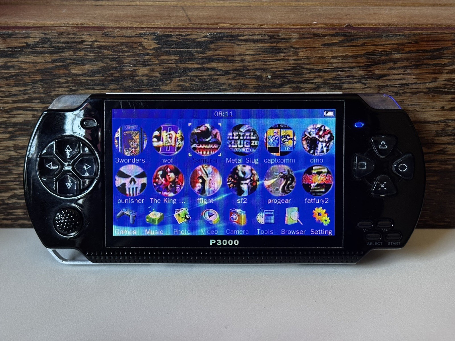 P3000 Handheld Game Console Black Platform Retro Gaming UNTESTED