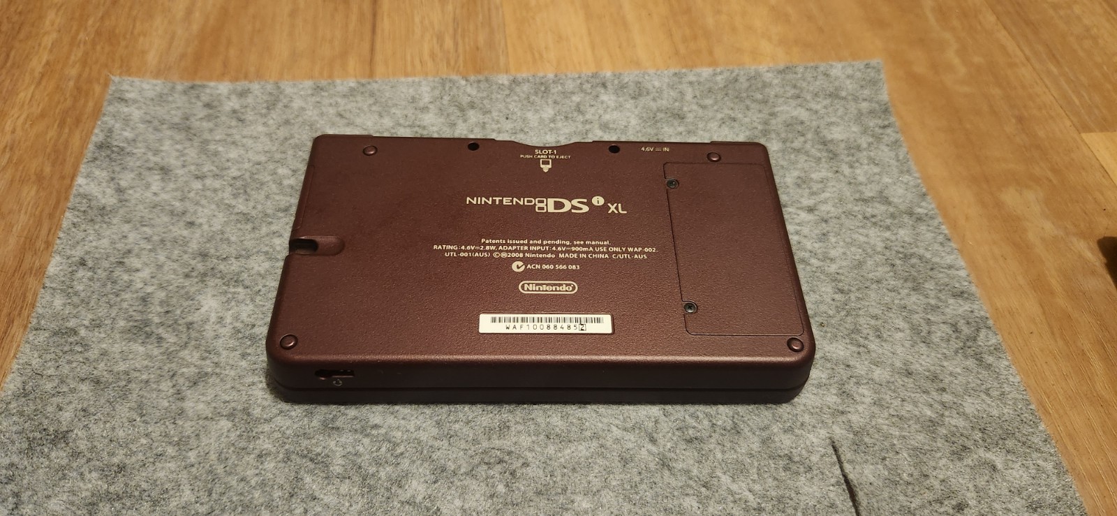 Nitendo Dsi Xl Red Yellow Blue