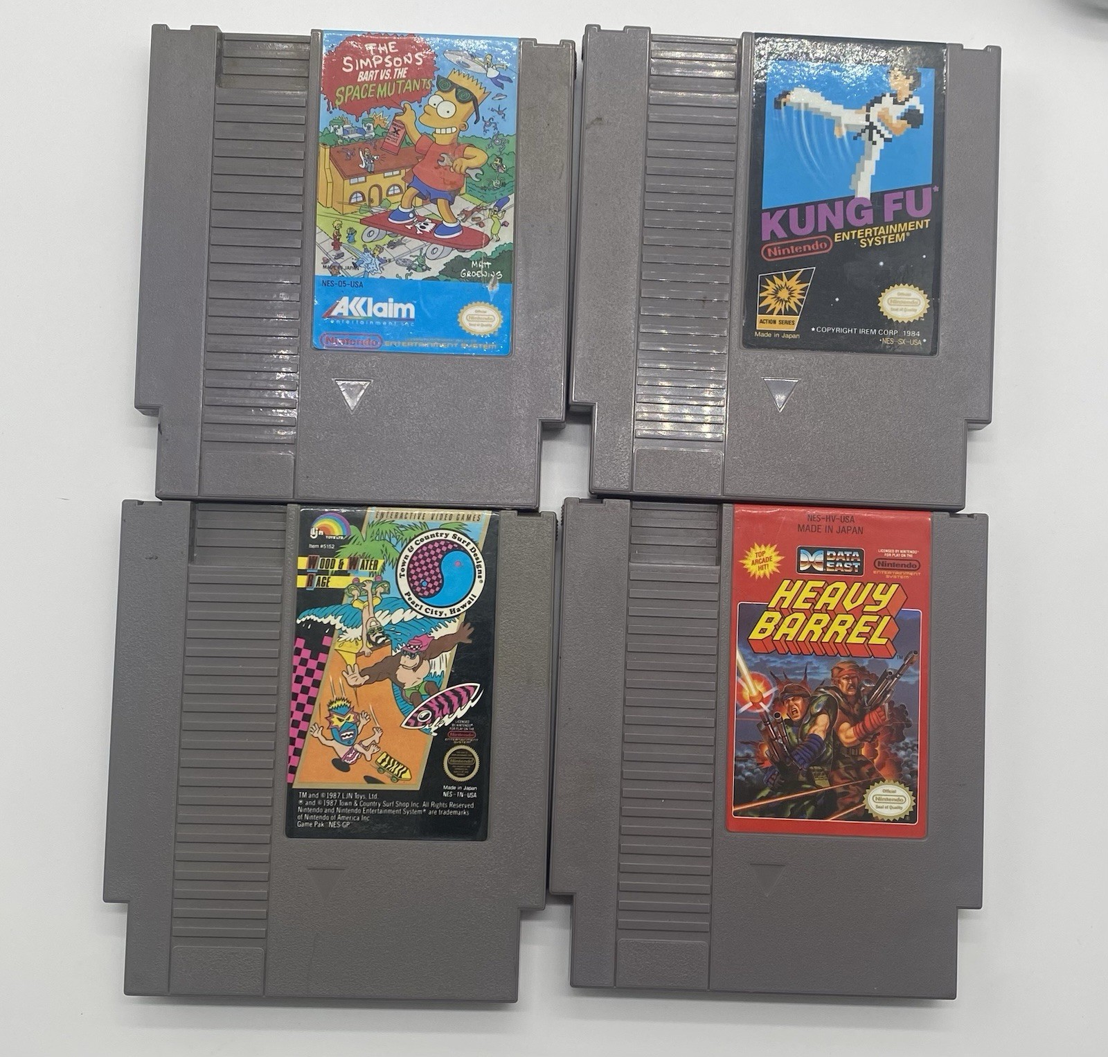 Nintendo Entertainment Console NES ,2 Controllers,Gun,5 games, AV Cable, + Power