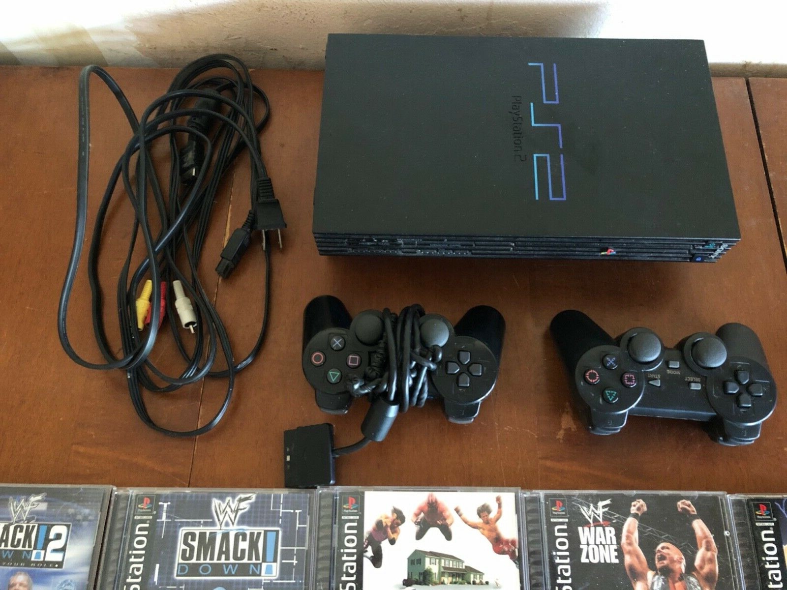 Sony PlayStation 2  w/ 19 games included