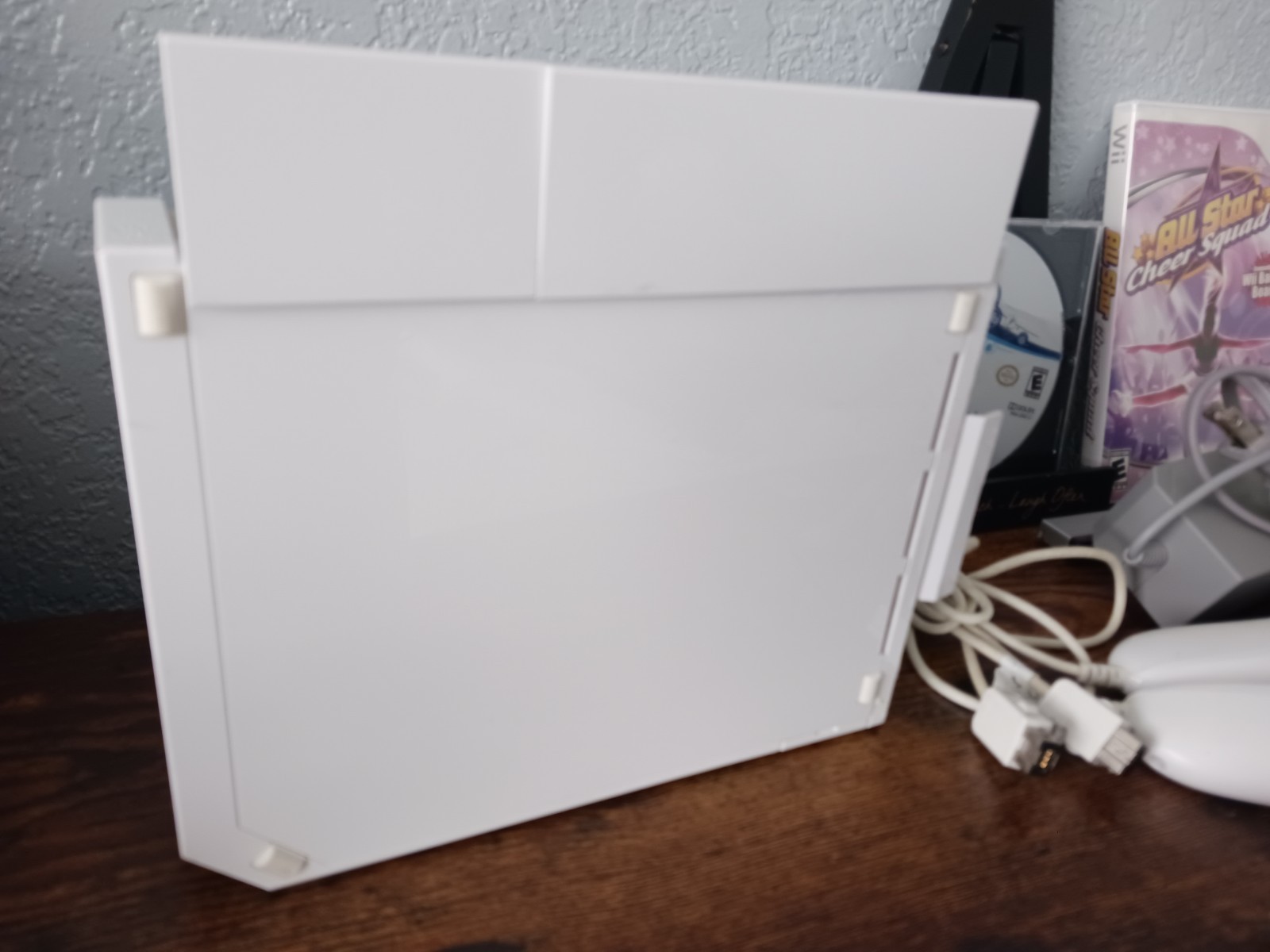 Nintendo Wii Console Bundle (RVL-001) ●Wii Sports Resort ●GameCube ●Zelda Link