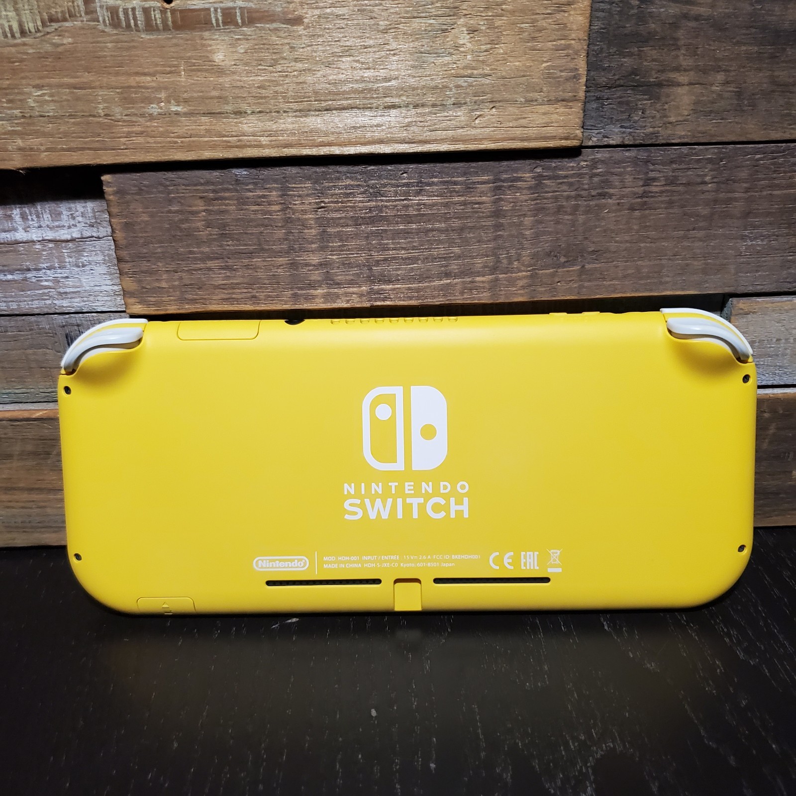 Nintendo Switch Lite 32GB YELLOW Bundle with Mario Golf Super Rush & Accessories
